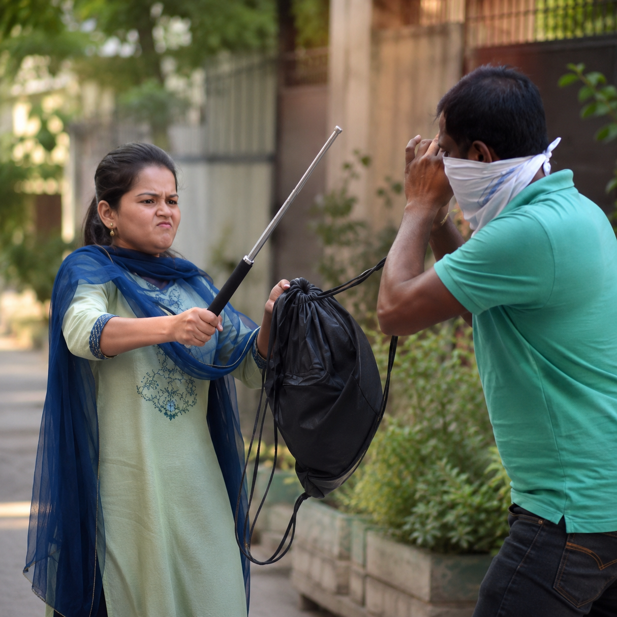 Metal Extendable Self-Defense Stick with Carrying Bag