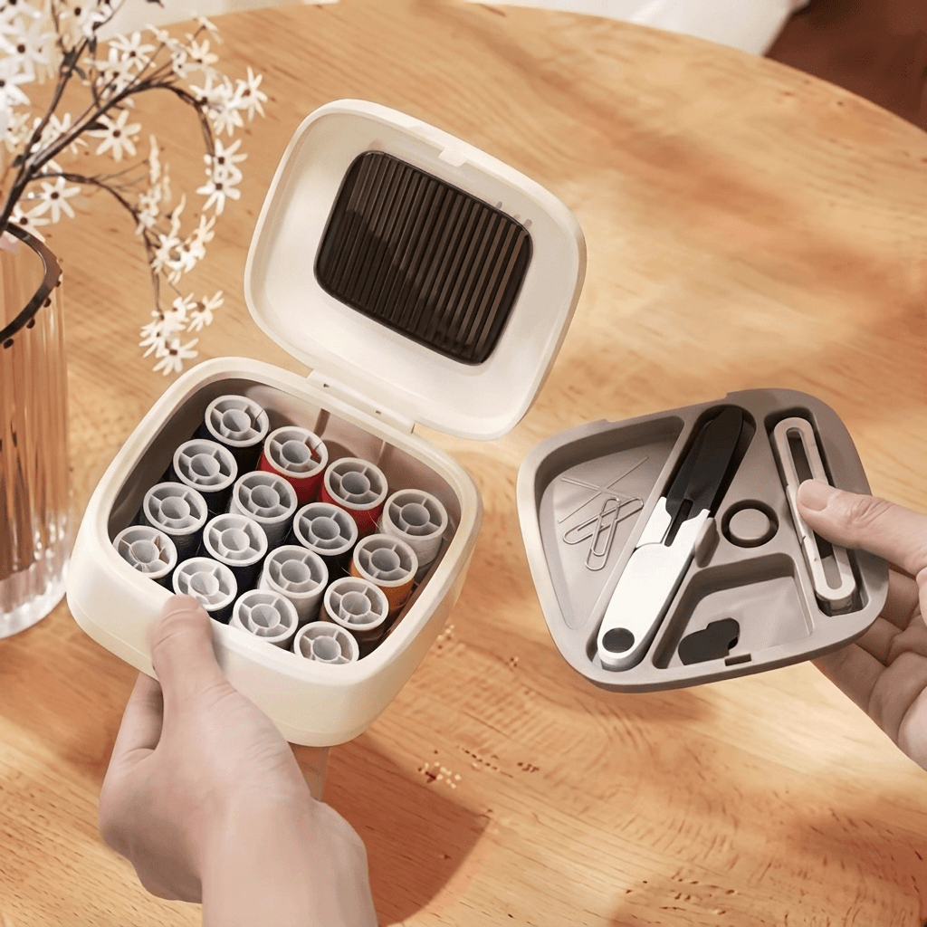 E-chu (compact device, purple and white)