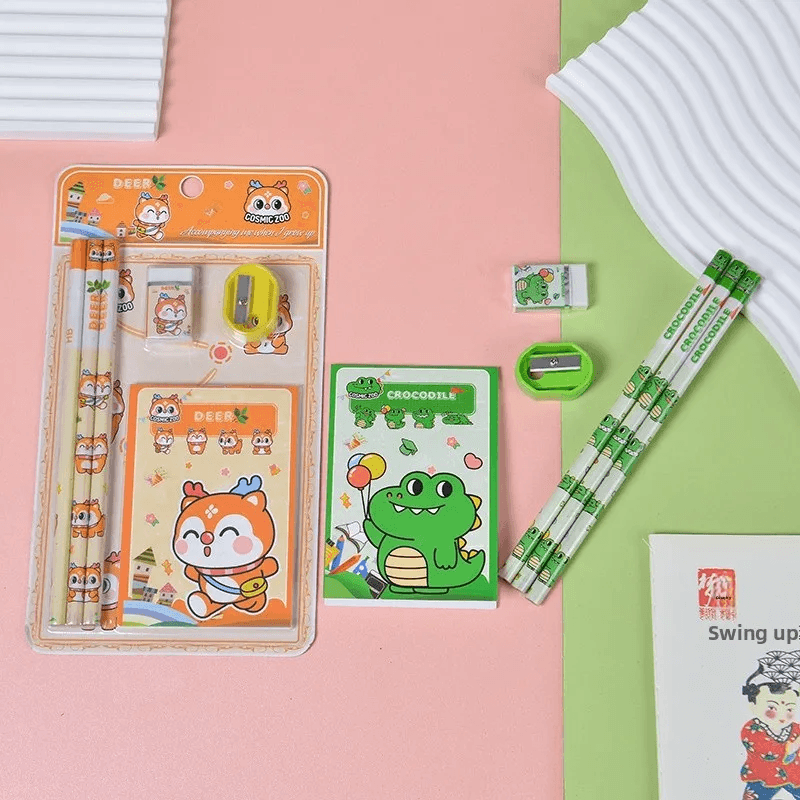 White Bear character-themed stationery set.