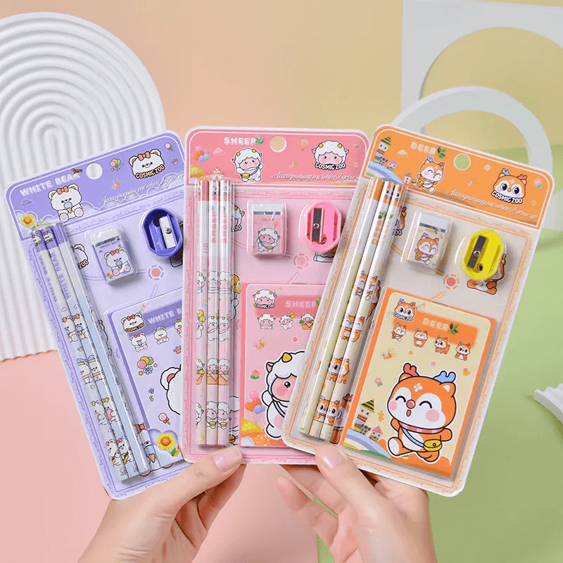 White Bear character-themed stationery set.
